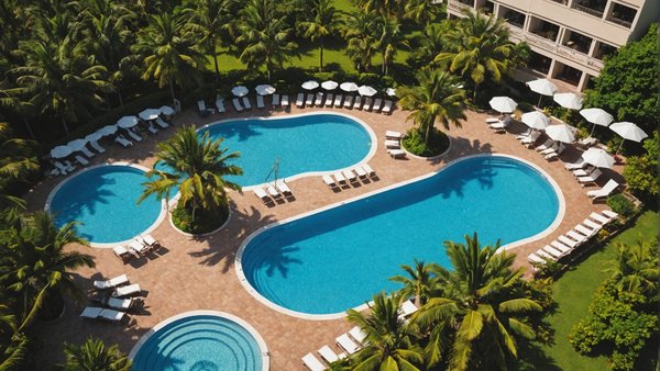 Les meilleurs hôtels avec piscine pour des vacances rafraîchissantes