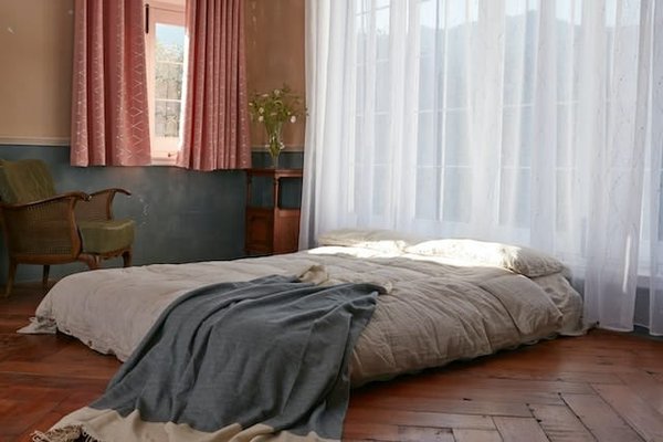 Quels sont les avantages d'un hôtel 1 étoile pour un voyageur ? 