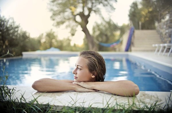 Séjour dans ces campings naturistes avec piscine en France